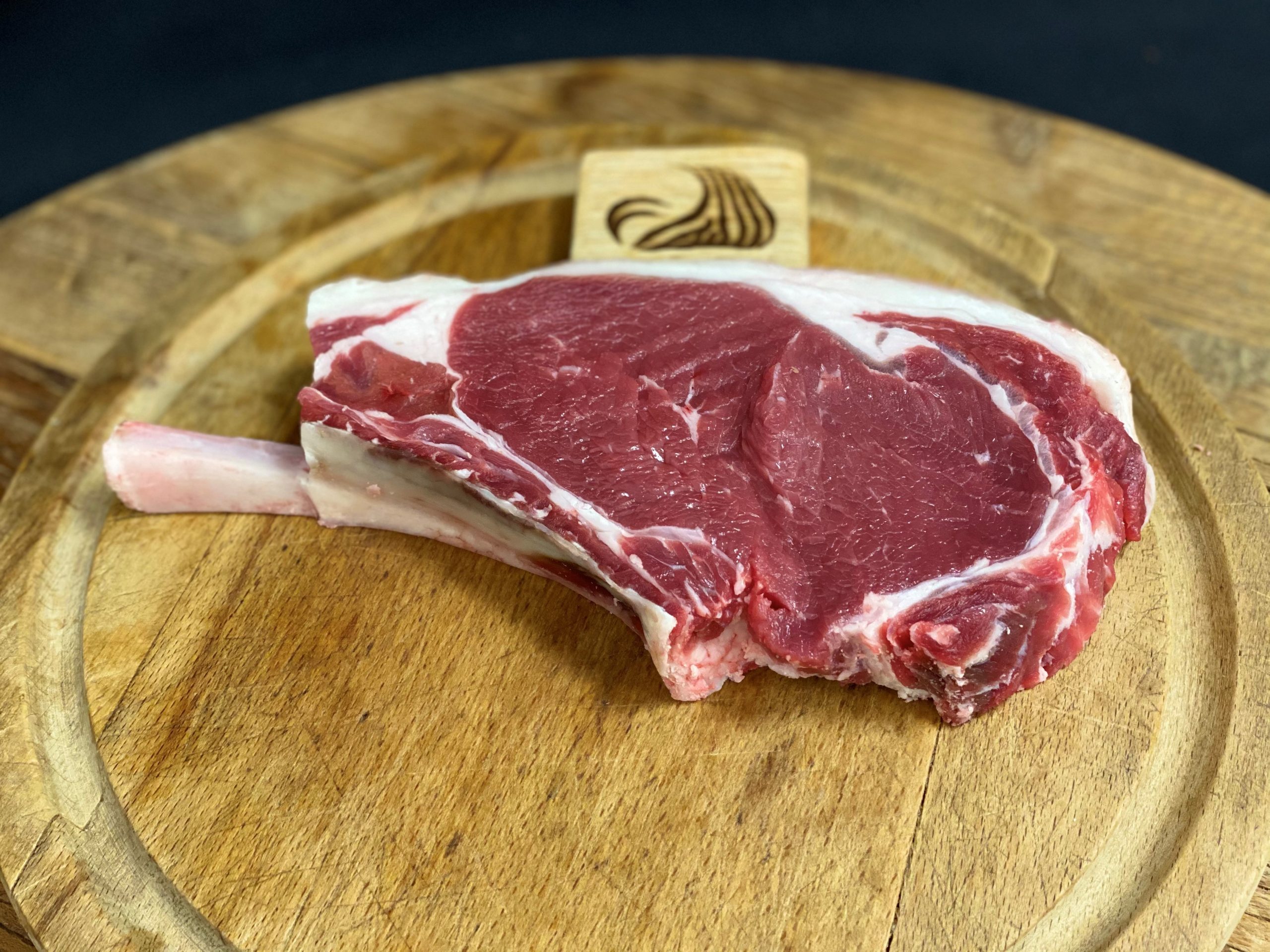 Rose Veal Cutlet Min. 300g+ Alternative Meats