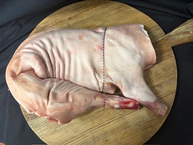 Iberian Duroc Suckling Pig HALF BUTCHERED (head and feet removed) Min. 4.3kg+ **New**